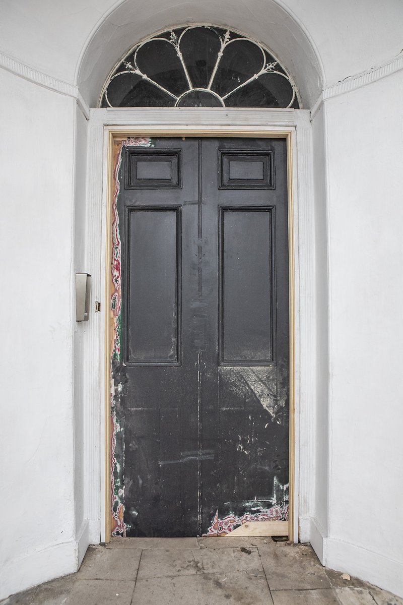 four colours of door