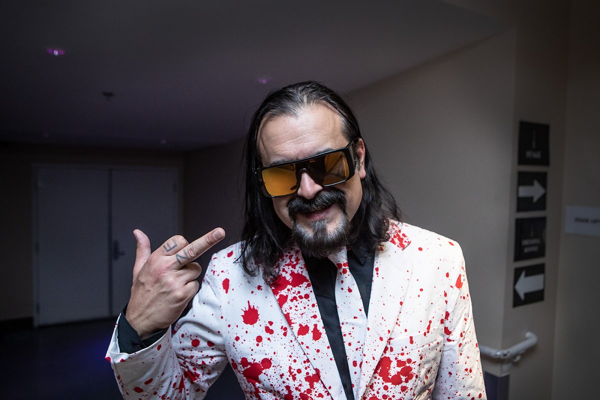 ze brother bill and others