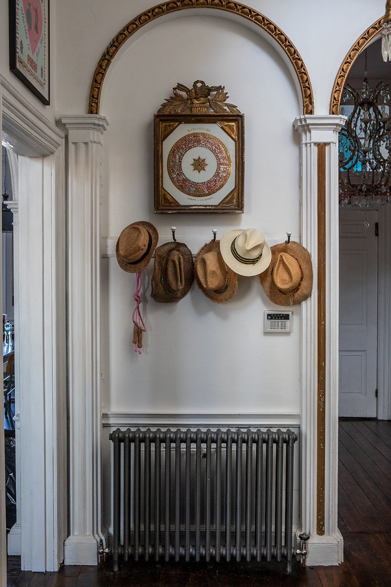 hat stand