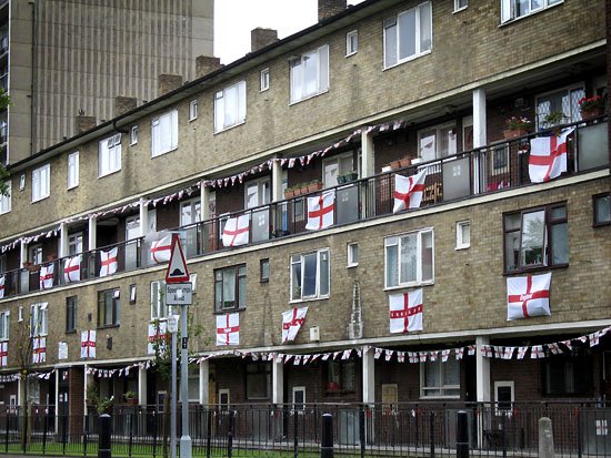 come on en-ger-land...