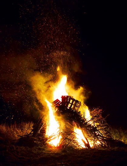 bumfire night continued...