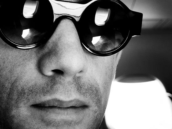 cartoon exclaimation mark glasses