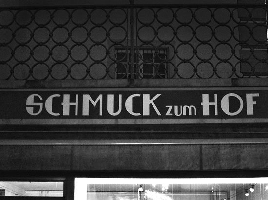 schmuck zum hof