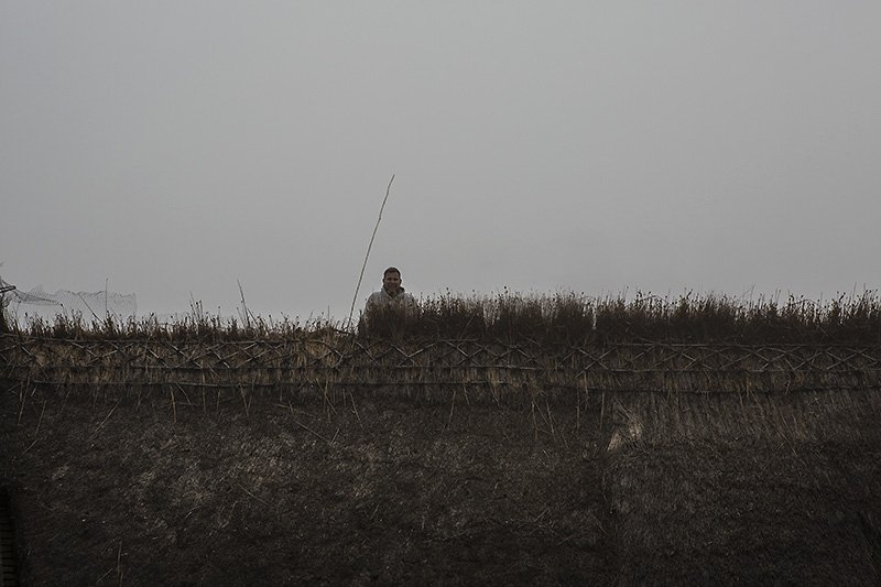 mark the thatcher, at work on the ridge