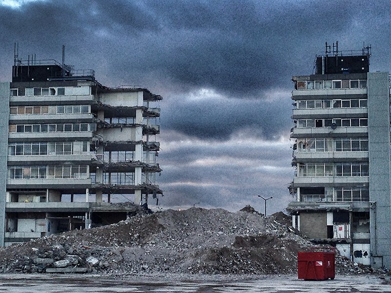 keys, camera, phone, wallet