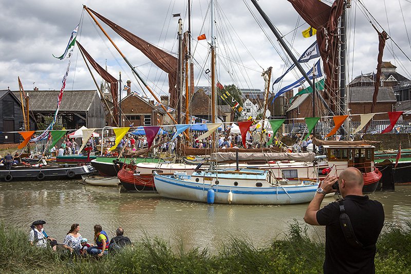 im (not) on a boat m***** f*****