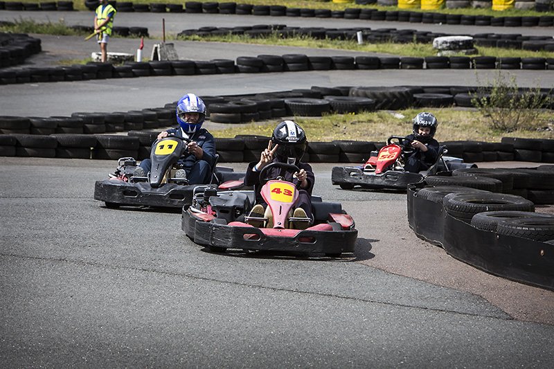 coming for you lame lewis hamilton