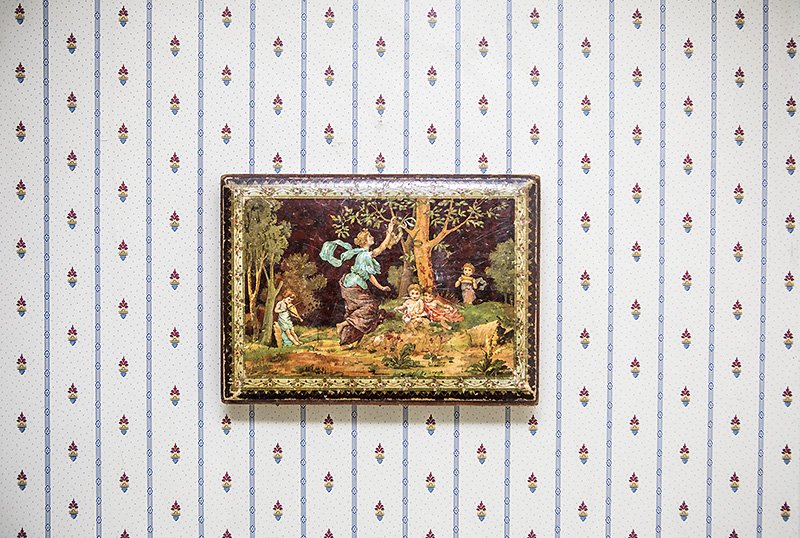 downstairs toilet decal